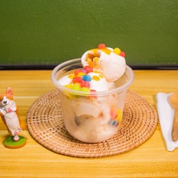 ไอศครีม บัวลอย ไข่แข็ง