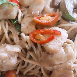 สปาเก็ตตี้เขียวหวานไก่