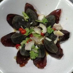 ยำไข่เยี่ยวม้า2ฟอง