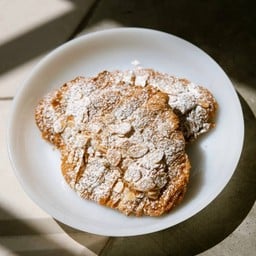 ALMOND CROISSANT