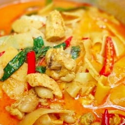 ร้านอริสาผัดเผ็ด