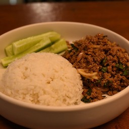 ข้าวลาบเนื้อโคขุนโพนยางคำสับ รสแซ่บอีสาน