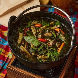 แกงหน่อไม้ใบย่านาง