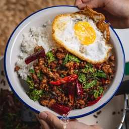 จ๊ะเอ๋ ตามสั่ง