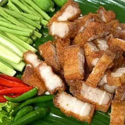 ส้มตำ ยำแซ่บ