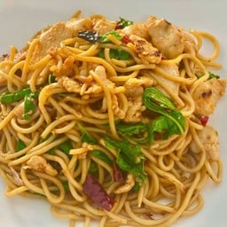 สปาเก็ตตี้ผัดใบกะเพรา