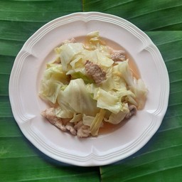 ผัดกะหล่ำปลี