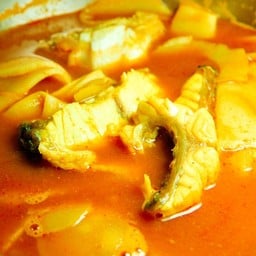 แกงเหลืองปลากระพงหน่อไม้ดอง