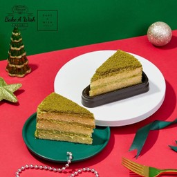 MATCHA MATCHA CAKE