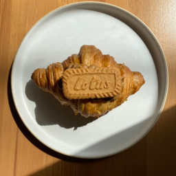 Biscoff Croissant