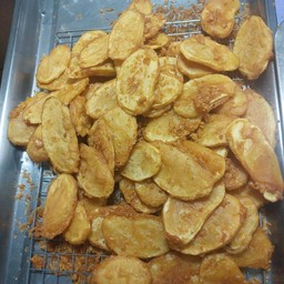 ฮุสนาทอดมัน มันฝรั่งเขย่าผง(ตลาดเอี่ยมสมบัติ)