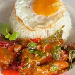 ข้าวกะเพราปลากระป๋อง+ไข่ดาว