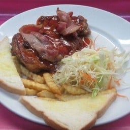 สะโพกไก่สไปรซี่เบคอน 2ชิ้น