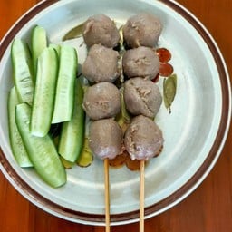 มดลูกชิ้นปิ้งย่าง ( ตลาดนัดอินจัน ) (ตลาดนัดอินจัน)