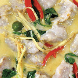 แกงเขียวหวานลูกชิ้นปลากราย