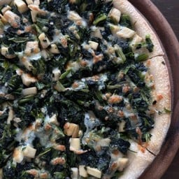 พิซซ่าเห็ดผักโขม