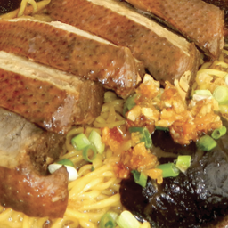 บะหมี่เป็ดพะโล้