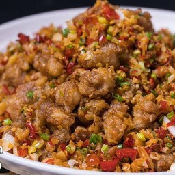 เอ็นไก่คั่วพริกเกลือราดข้าว