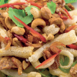 ยำสามกรอบ