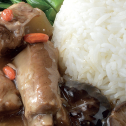 ข้าวซี่โครงหมูอบ