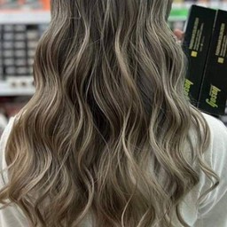 ร้านเสริมสวยโบบิวตี้รามคำแหง51/3เดินเข้ามา10เมตรดัดเมอเมสราคา1300ถึง1800โทร09175