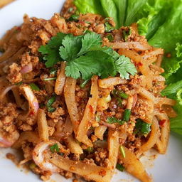 ลาบหมู }หมู + ตับ + หนัง{