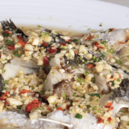 ปลากะพงนึ่งมะนาว