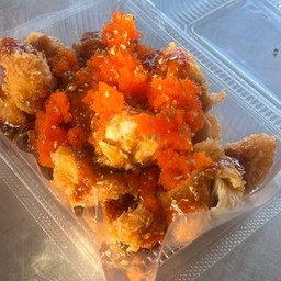 ไก่ซอสเกาหลีไข่กุ้ง