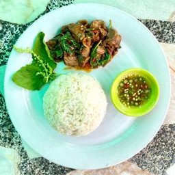 ข้าวกะเพราตับ