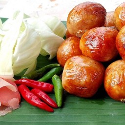 ไส้กรอกอีสาน  By ธนิน  ❤️ทำใหม่ร้อนๆทุกออเดอร์❤️ ดอนเมือง