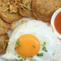 ข้าวหมูยอทอด+ไข่ดาว