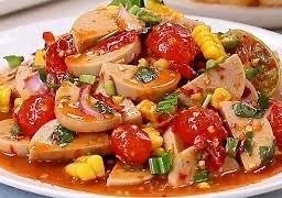 ยำหมูยอไข่แดงเค็ม
