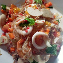ยำวุ้นเส้นรวมมิตร