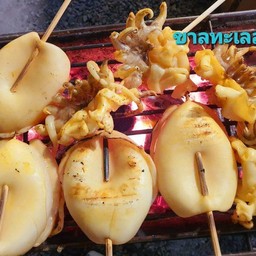 หมึกระดองผัดกระเพรา (กับข้าว)