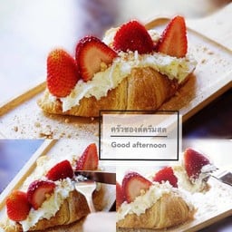 ครัวซองท์ครีมสด