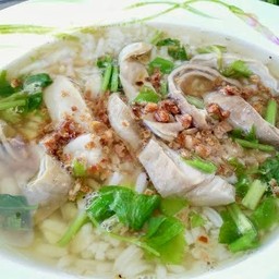 ข้าวต้มกระเพาะหมู