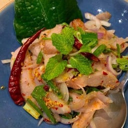 น้ำตก คอหมูย่าง