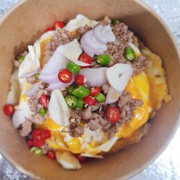 ข้าวไข่รวนหมูสับพริกกระเทียม