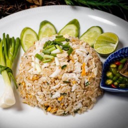 กะเพราล้นกล่อง จุกจุก พระประแดง ตลาดไทยสมบูรณ์ D7