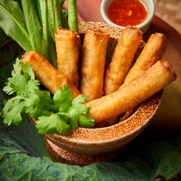 ปอเปี๊ยะลาบไก่ทอด