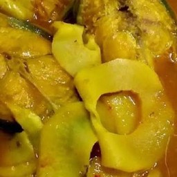 แกงส้มหน่อไม้ดอง