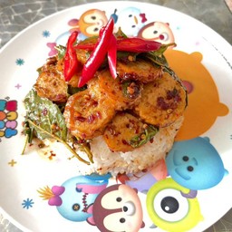 ข้าวกะเพราไก่จ๊อ