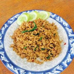 กระเพราข้าวคลุก