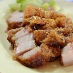 หมูกรอบครึ่งกิโล