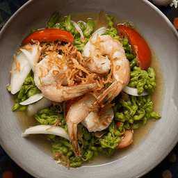 ยำดอกขจรกุ้ง