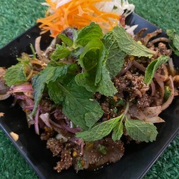 ลาบเนื้อ