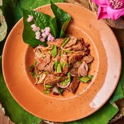 น้ำตกเนื้อย่างโคขุน