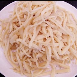 พิเศษ หน่อไม้