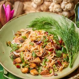 ยำข้าวปุ้น