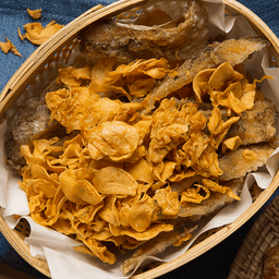 ปลาสลิดทอดขมิ้น